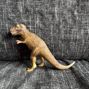 Tyrannosaurus schleich figure